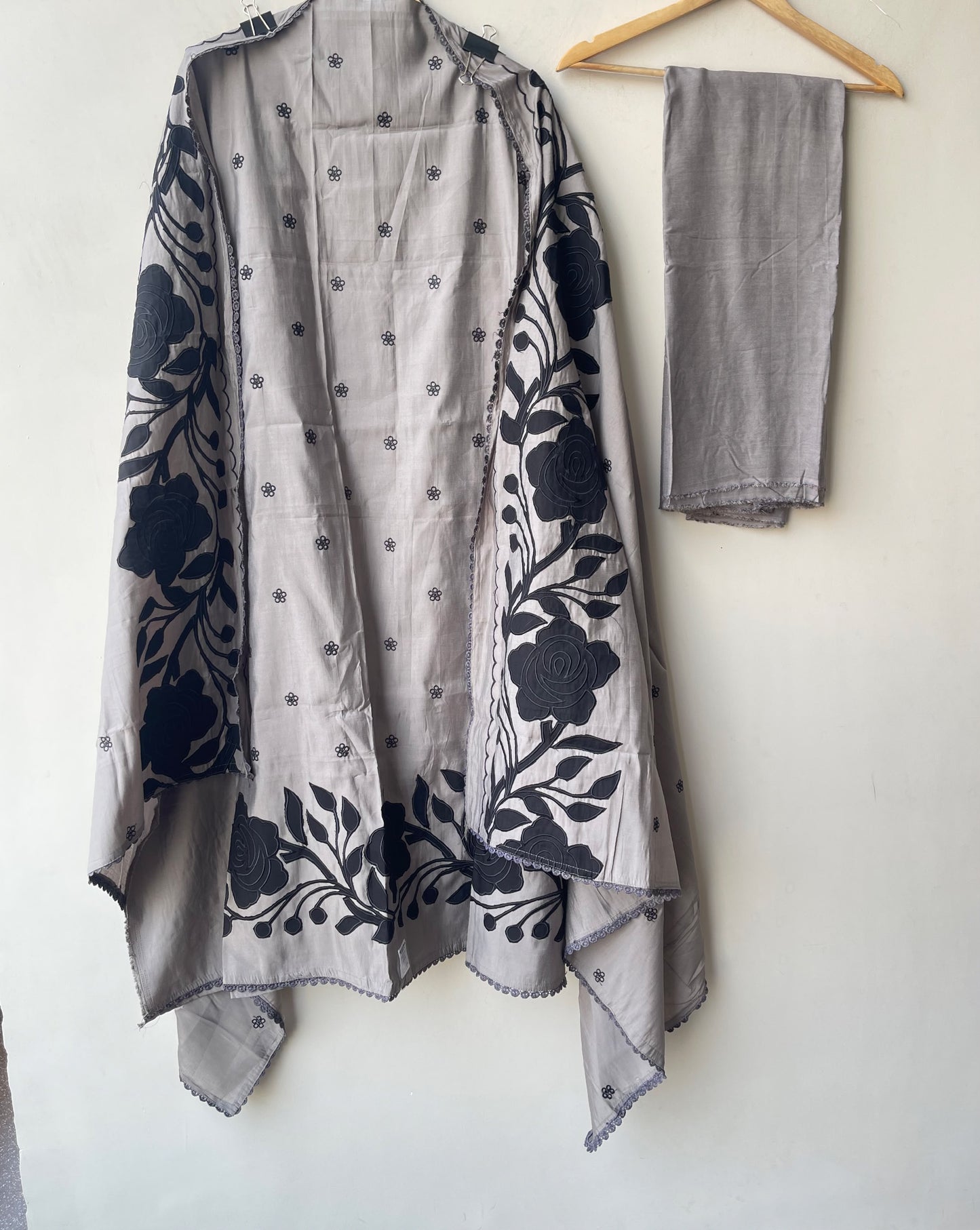 Mul chanderi printed ladies unstitched suit Rc19322 (a)