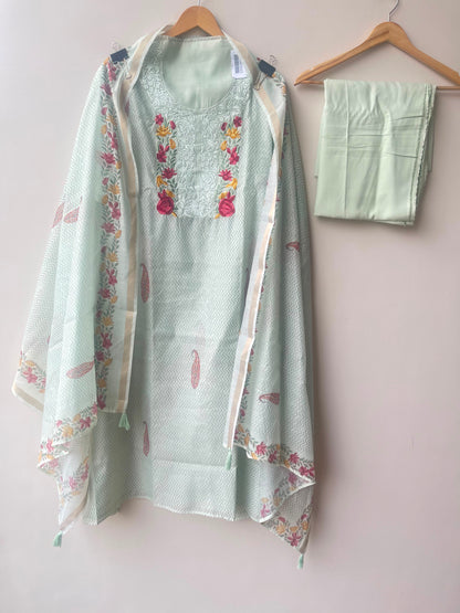 Mul chanderi printed ladies unstitched suit Rc18960 (b)