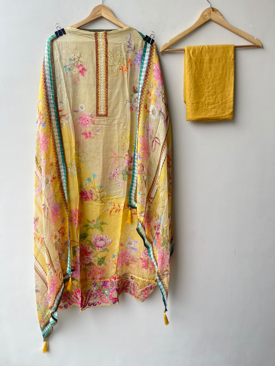 Organza printed unstitched ladies suit Rc19214
