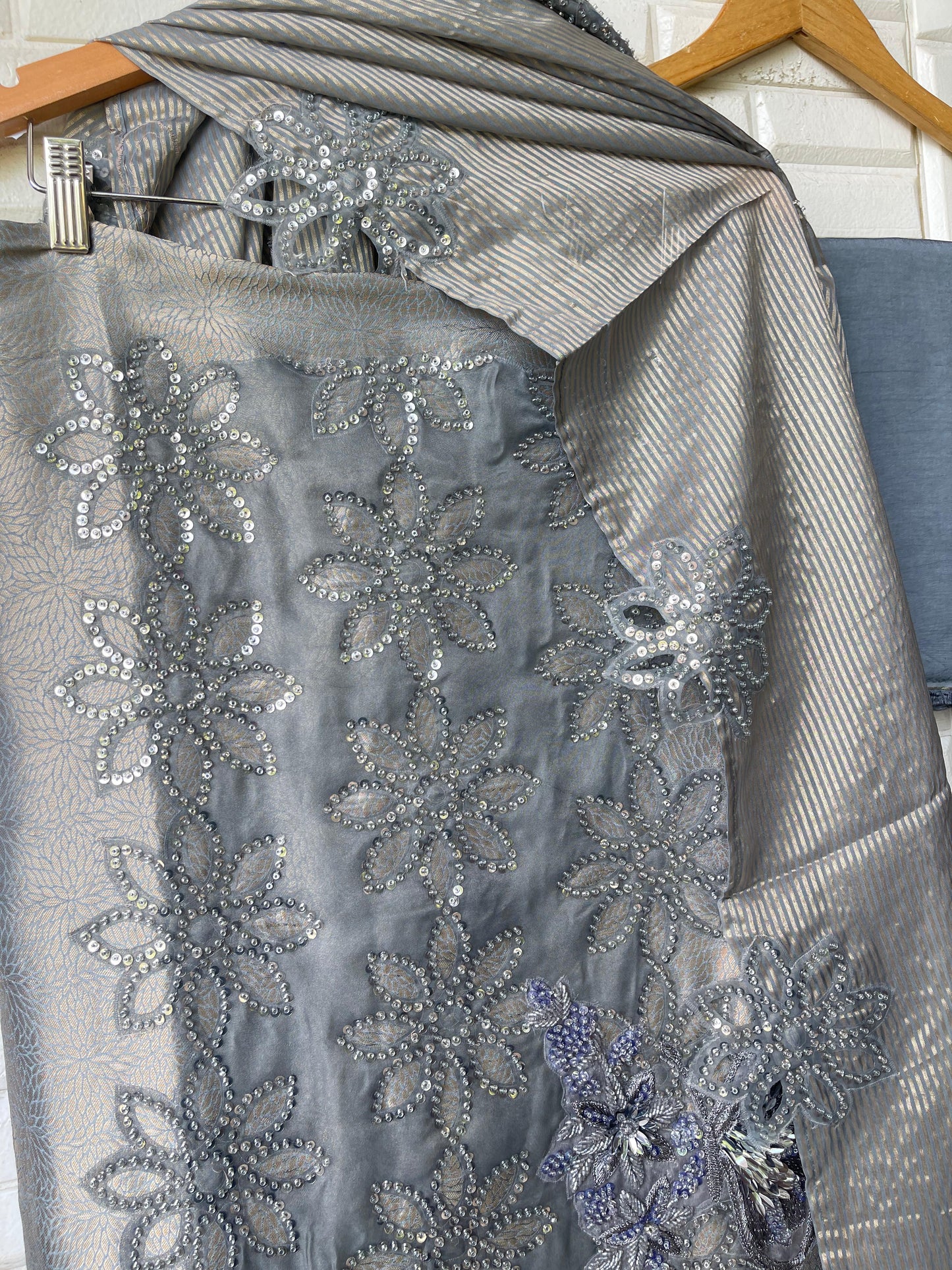 Brocade self banarasi shimmer silk unstitched ladies suit Rc17747 (a)