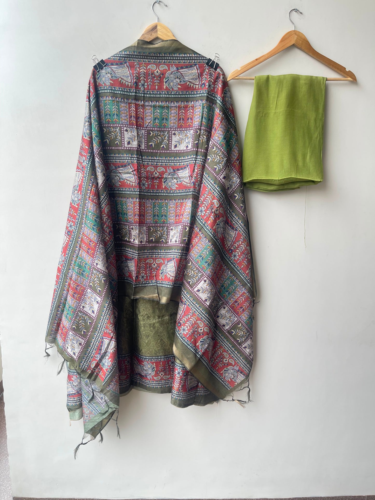 Mul chanderi maheshwari printed unstitched ladies suit Rc19025 (b)