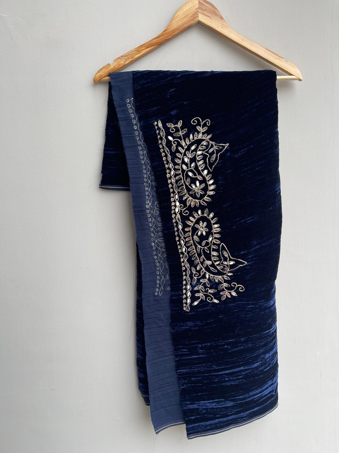 Crushed micra velvet unstitched ladies suit Rc18254