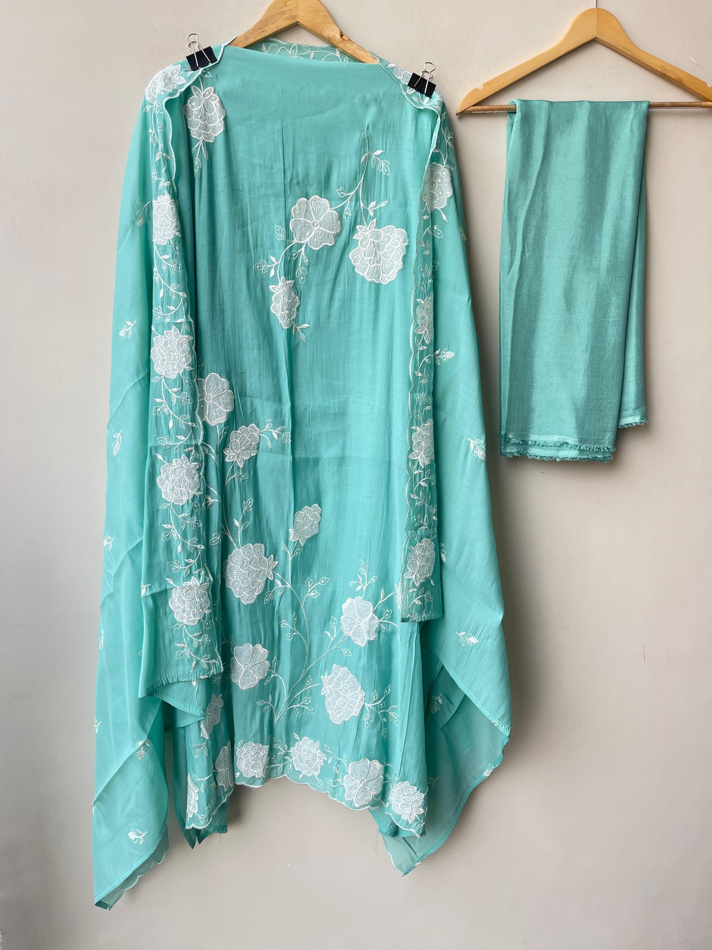Mul chanderi unstitched ladies suit Rc19326 (c)