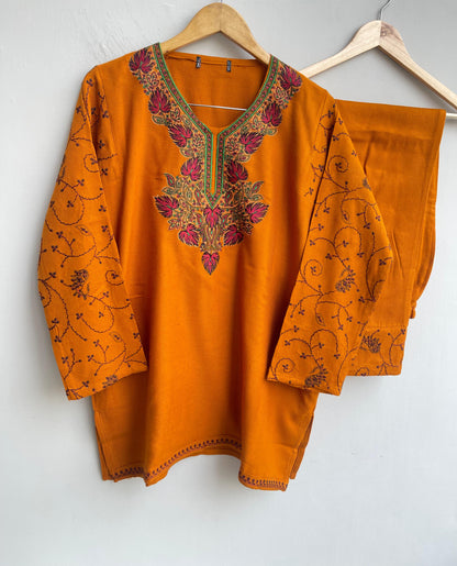 Kashmiri pheron short kurta coord set Rc18361 (a)