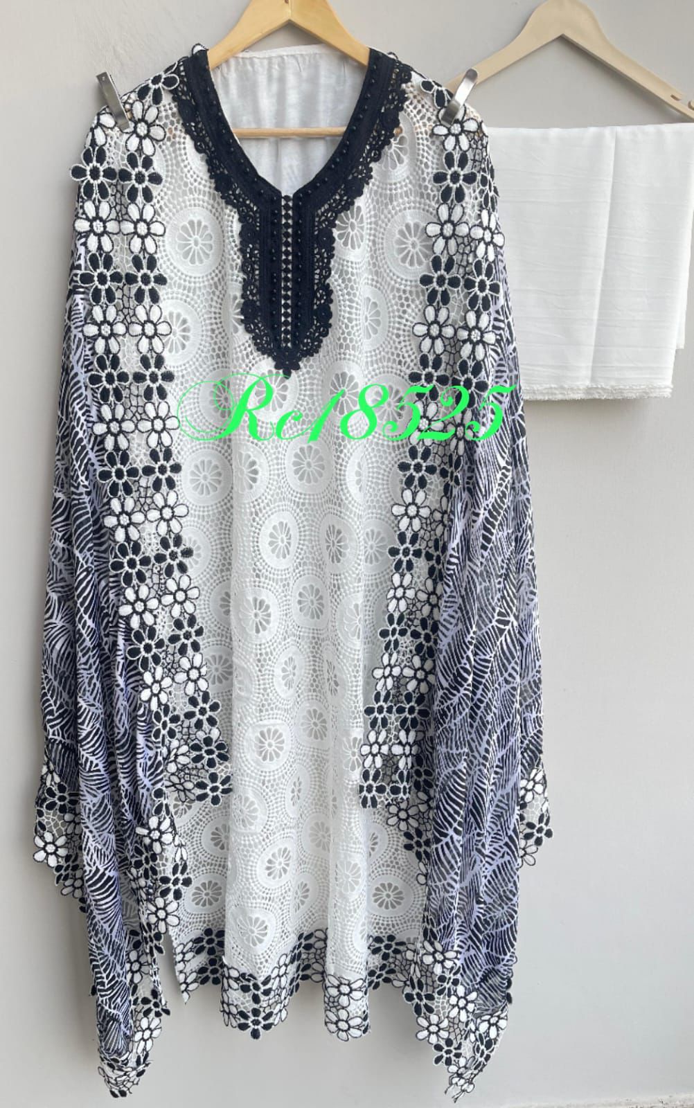 Crotia unstitched ladies suit Rc18525