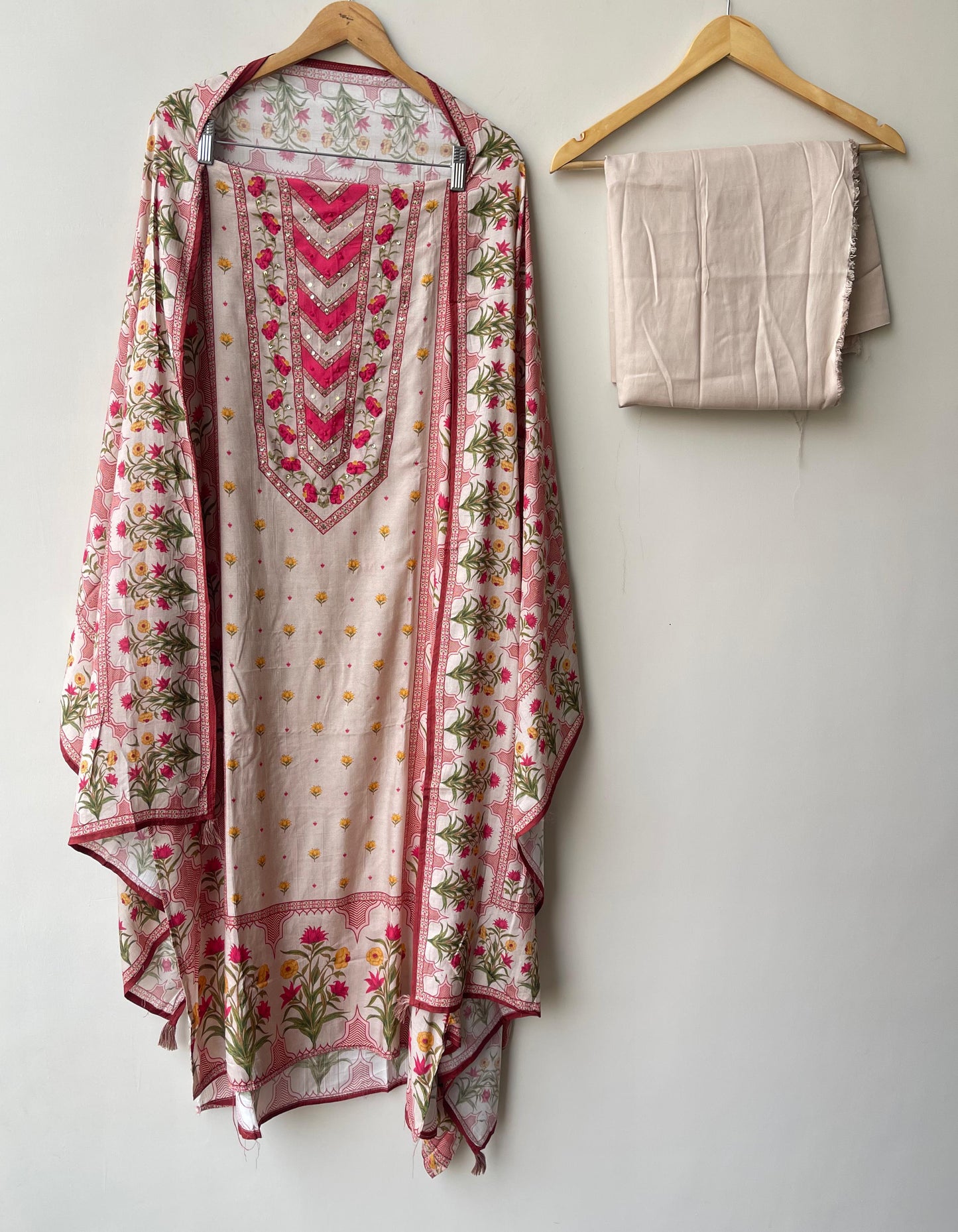 Muslin Printed Unstitched Ladies Suit RC-18755 – view 5