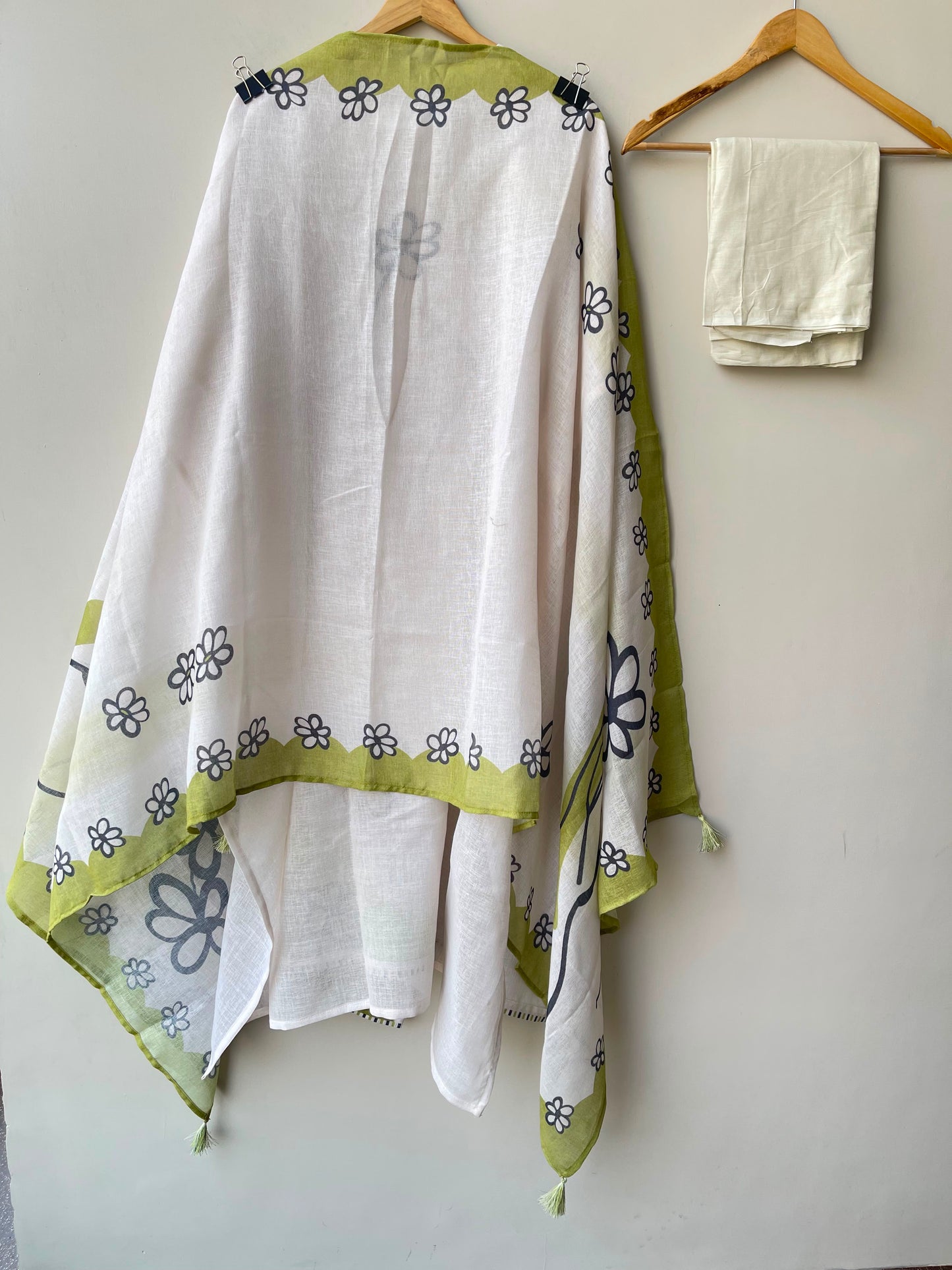 Linen printed unstitched ladies suit Rc18957