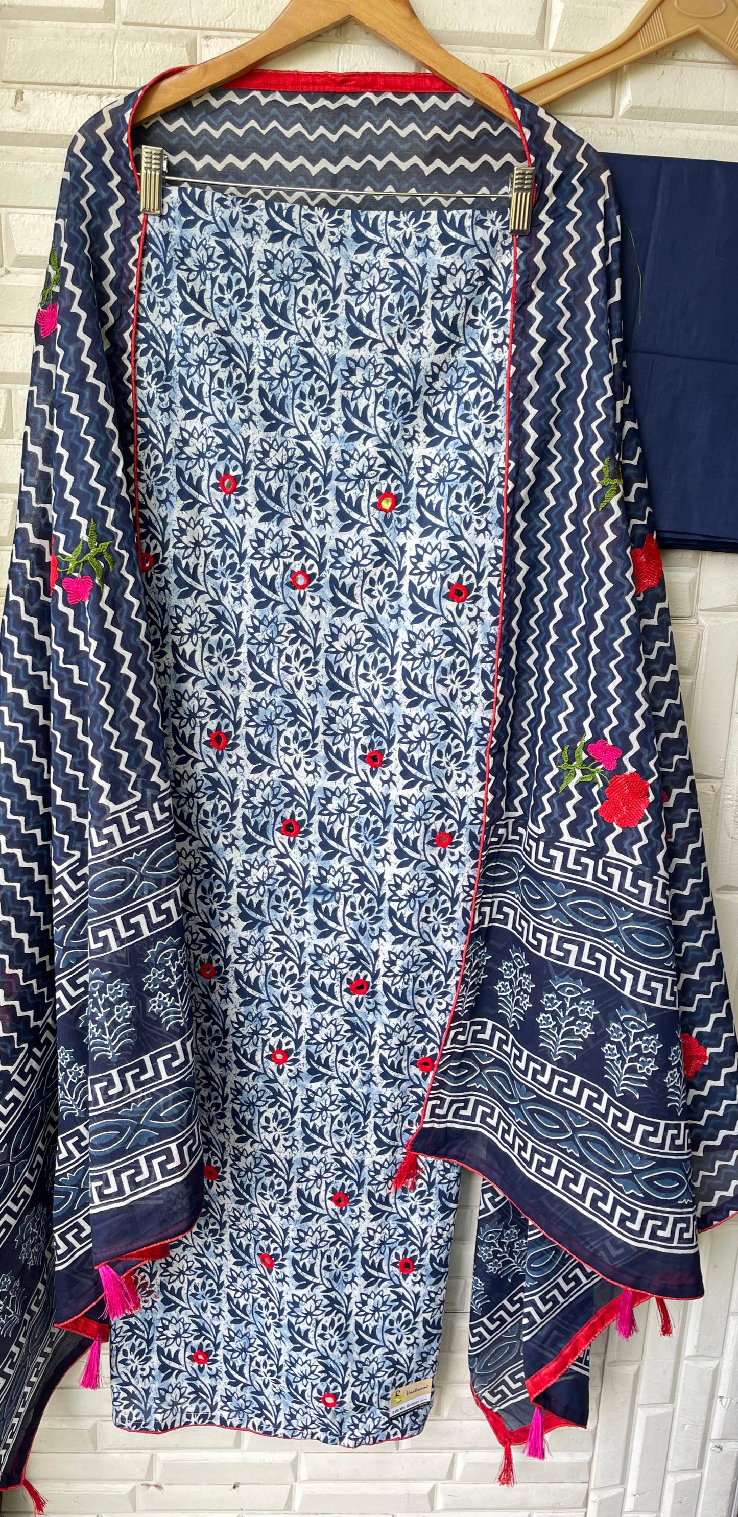 Cotton unstitched ladies suit Rc17383