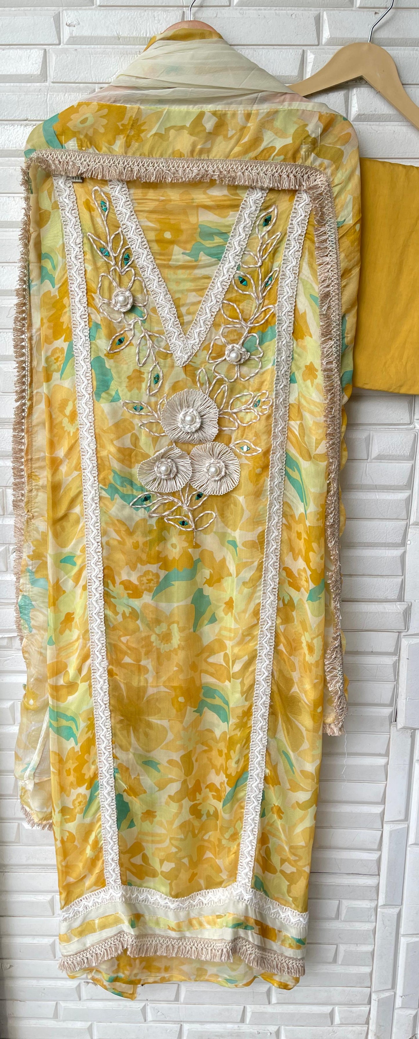 Burberry printed unstitched ladies suit Rc17603 (c)