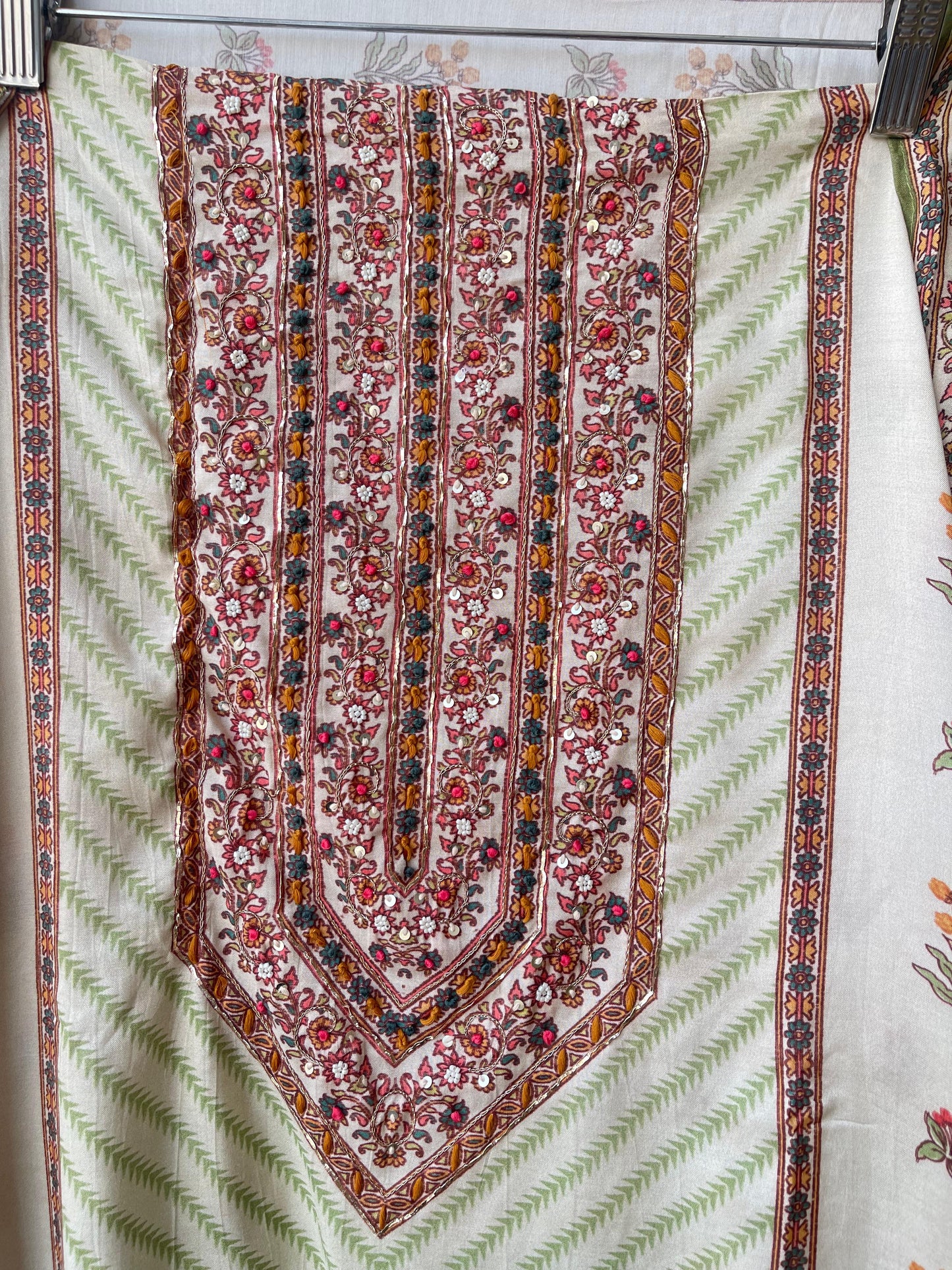 Muslin Printed Unstitched Ladies Suit RC-18752 – view 7