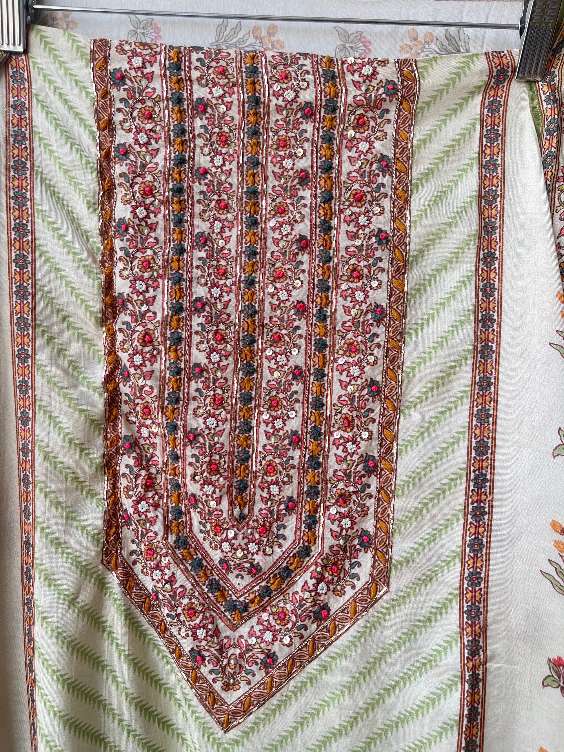 Muslin Printed Unstitched Ladies Suit RC-18752 – view 7