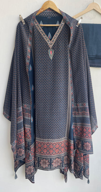 Pure crepe satin unstitched ladies suit Rc17867