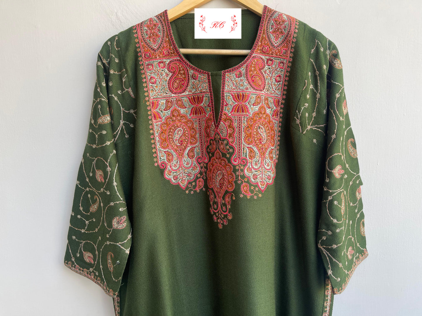 Kashmiri pheron readymade ladies kurta Rc18142 (b)