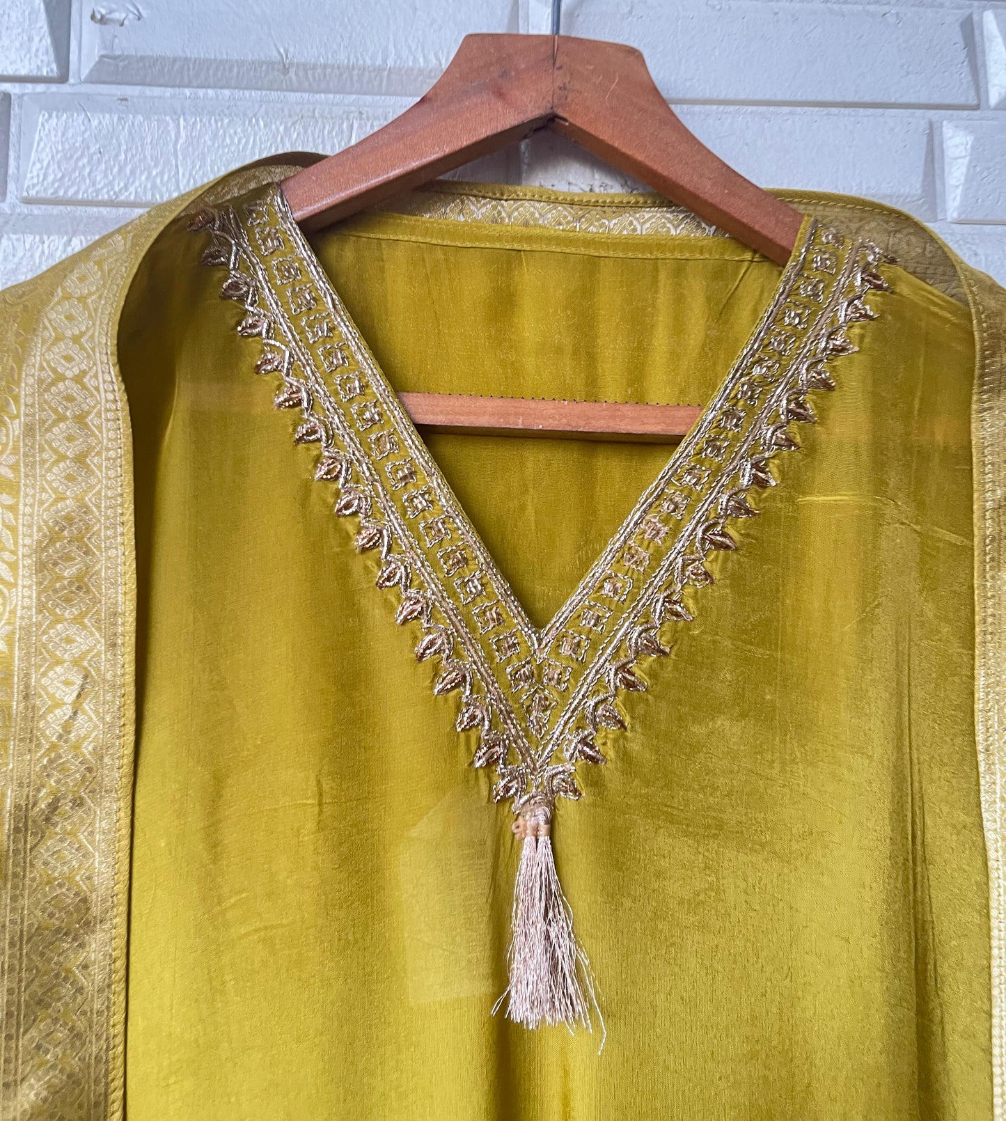 Silk fabric unstitched ladies suit Rc17833 (b)