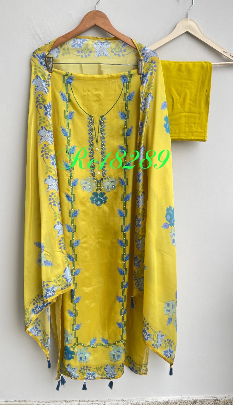 Satin Crepe Unstitched Ladies Suit RC-18289 – view 3