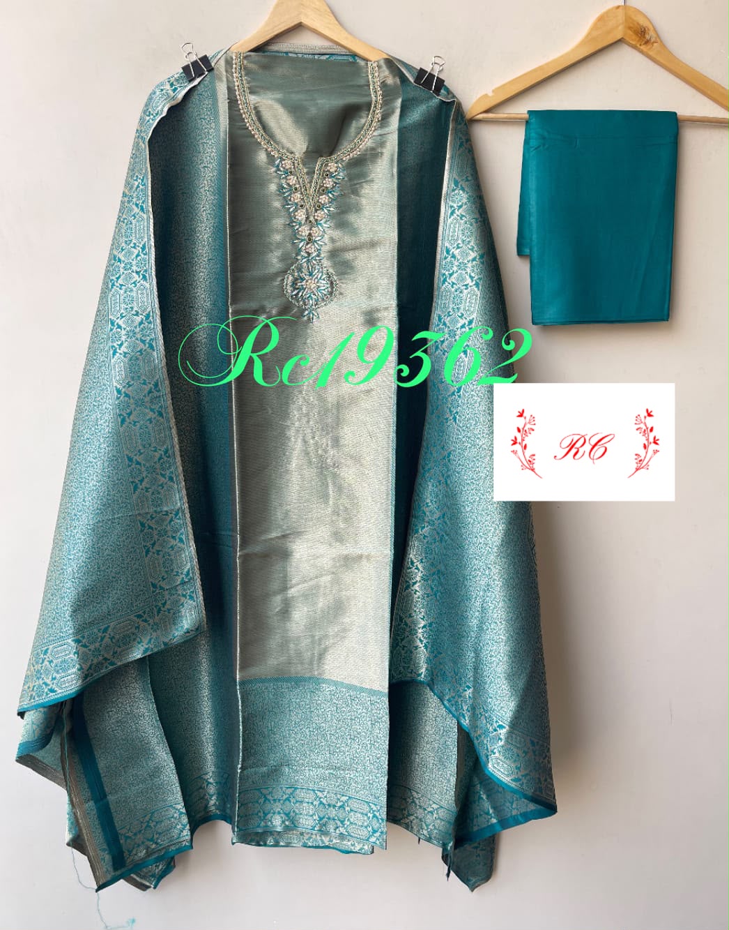 Shimmer Giraffe Silk woven unstitched suit set