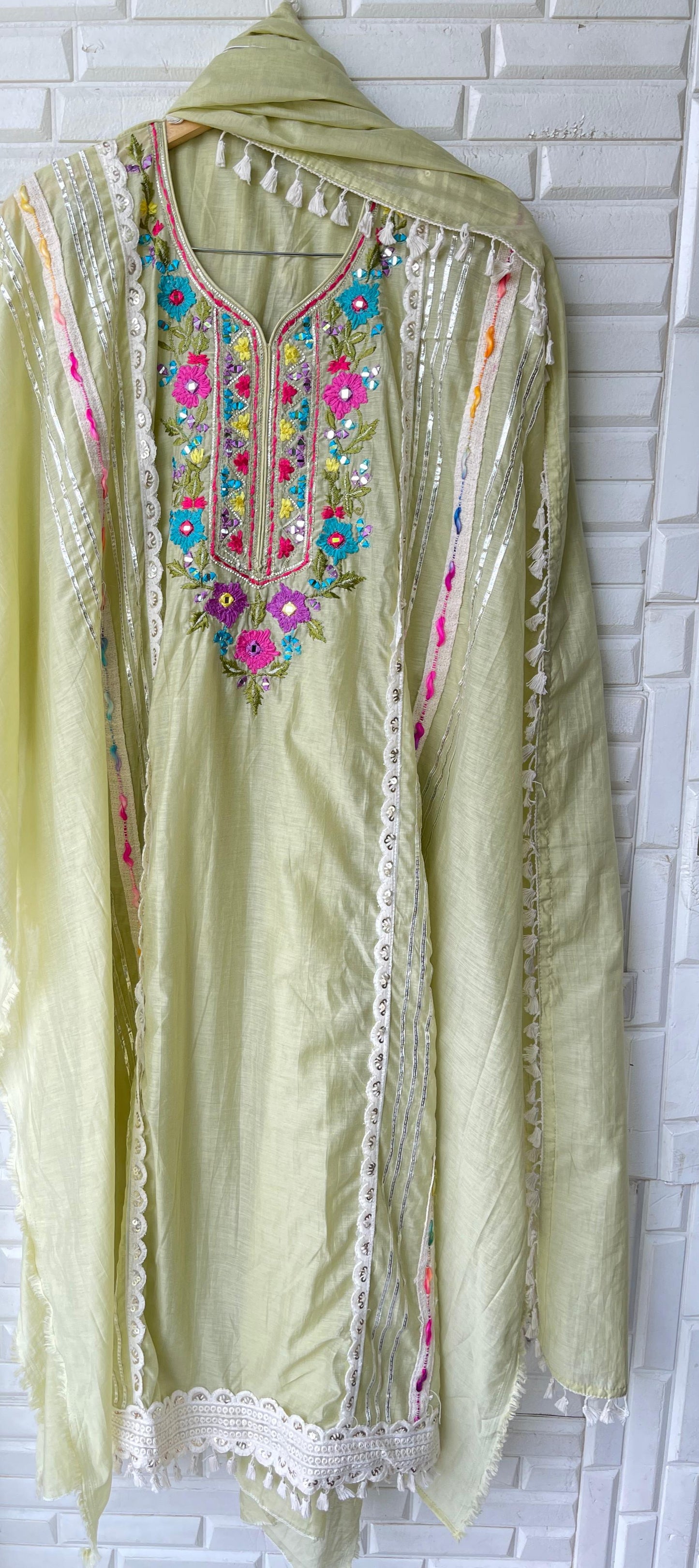 Mul chanderi unstitched ladies suit Rc17348 (b)