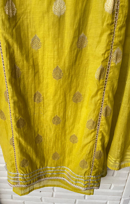 Mul chanderi semi stitched ladies suit Rc17537 (c)