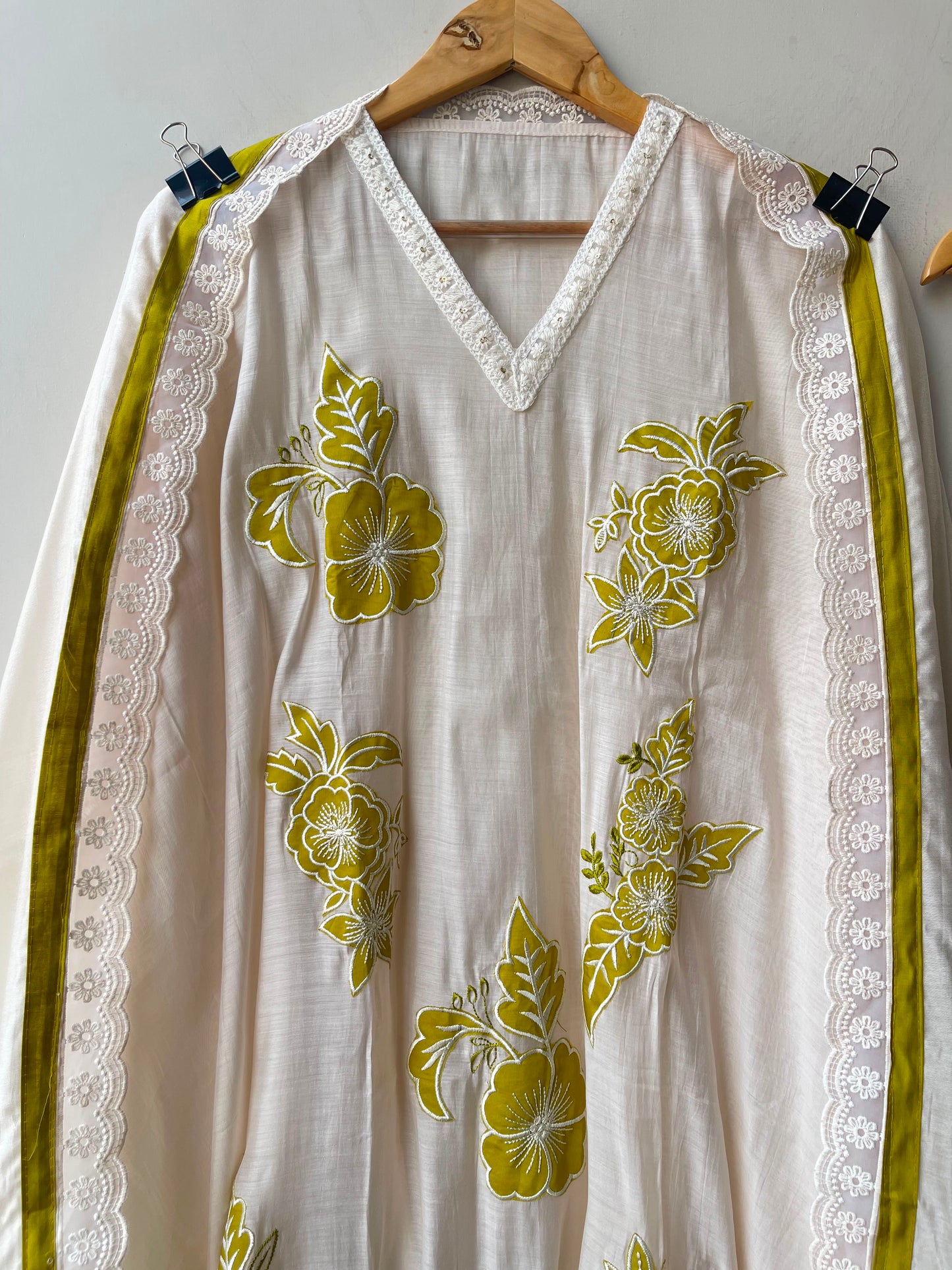 Mul chanderi unstitched ladies suit Rc19177