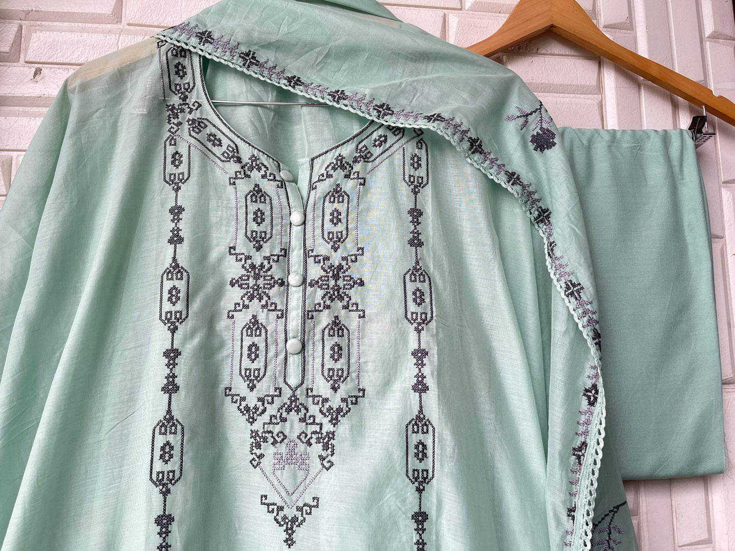 Mul chanderi unstitched ladies suit Rc17451