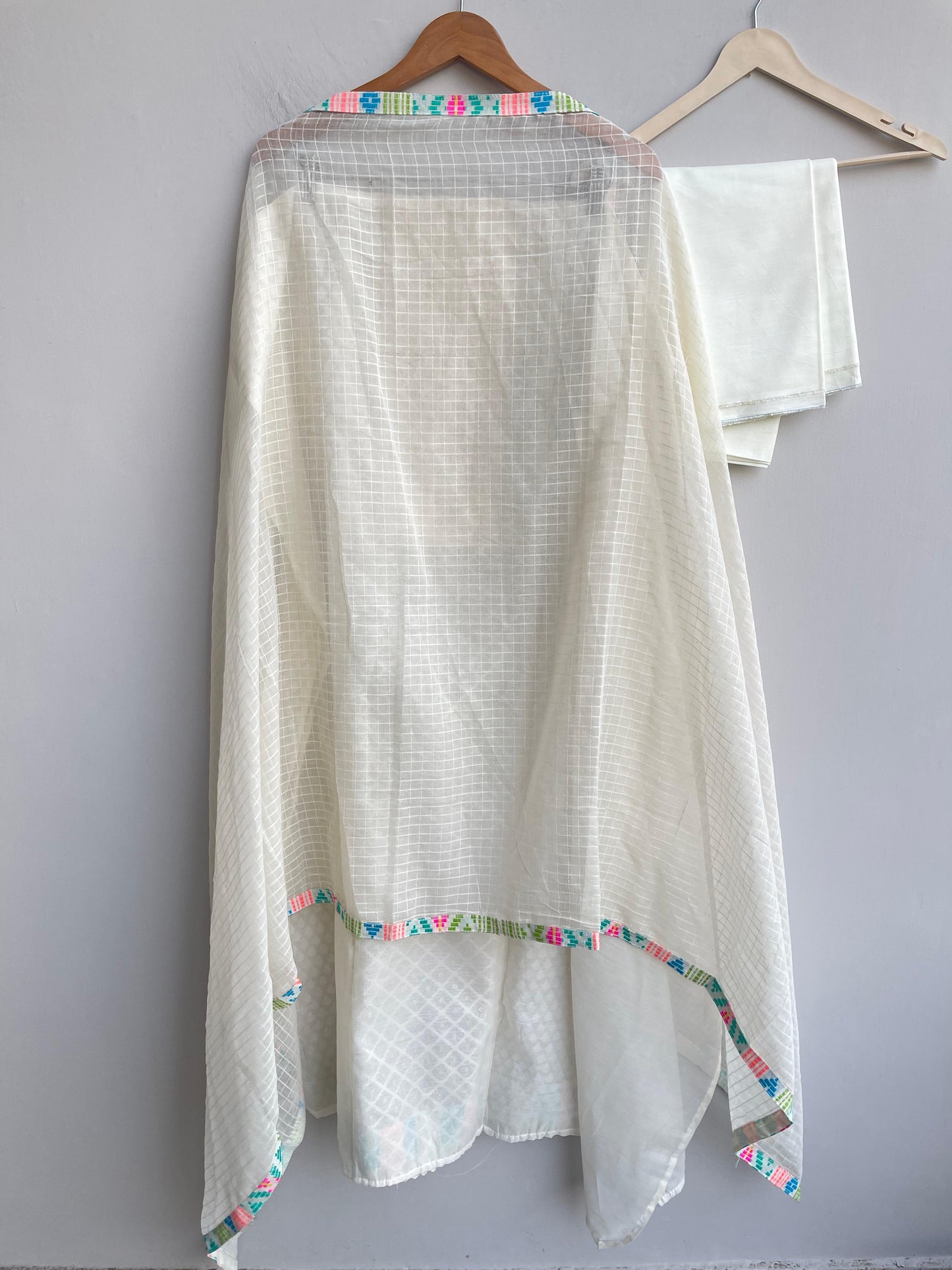 Banarasi self mul chanderi unstitched ladies suit Rc18586