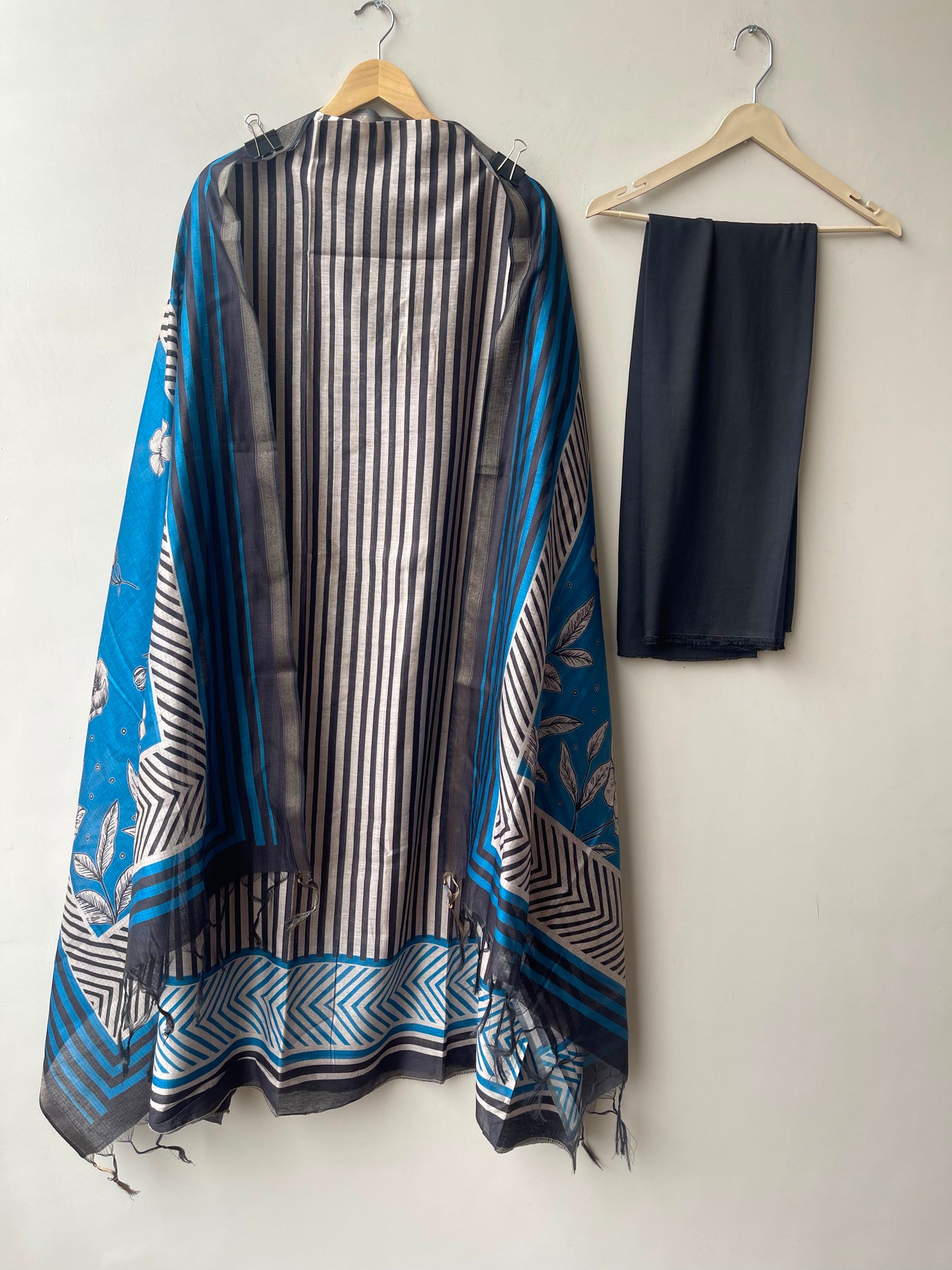 Mul chanderi maheshwari printed ladies unstitched suit Rc19065 (b)