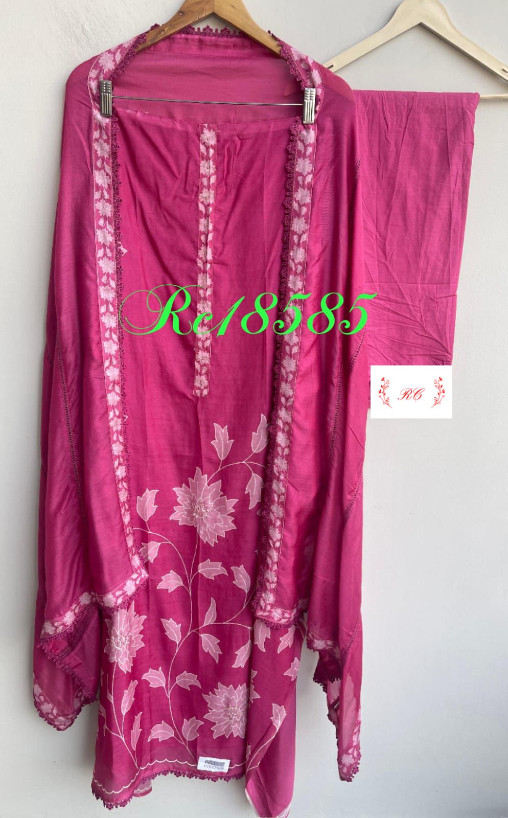 Mul chanderi printed ladies unstitched suit Rc18585