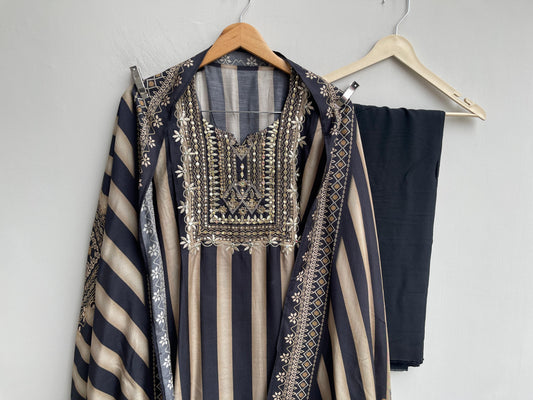 Muslin printed unstitched ladies suit Rc18578