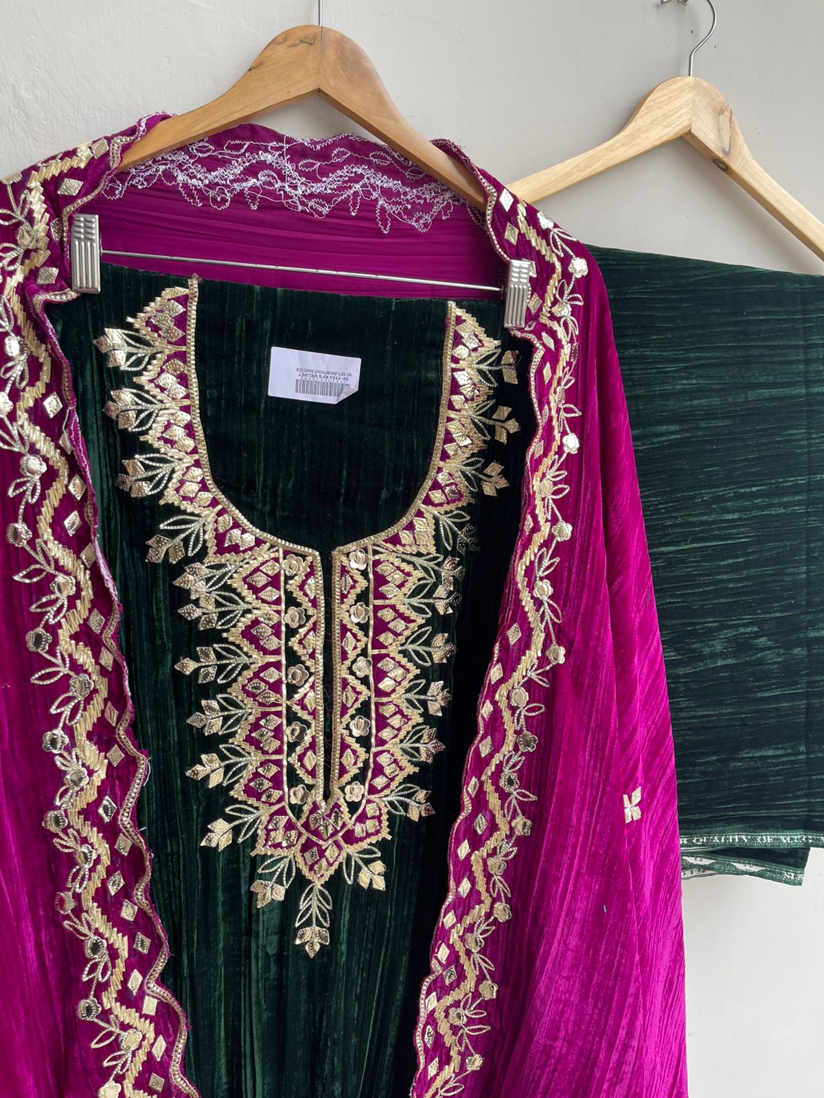 Micra crushed velvet unstitched ladies suit Rc18255 (a)