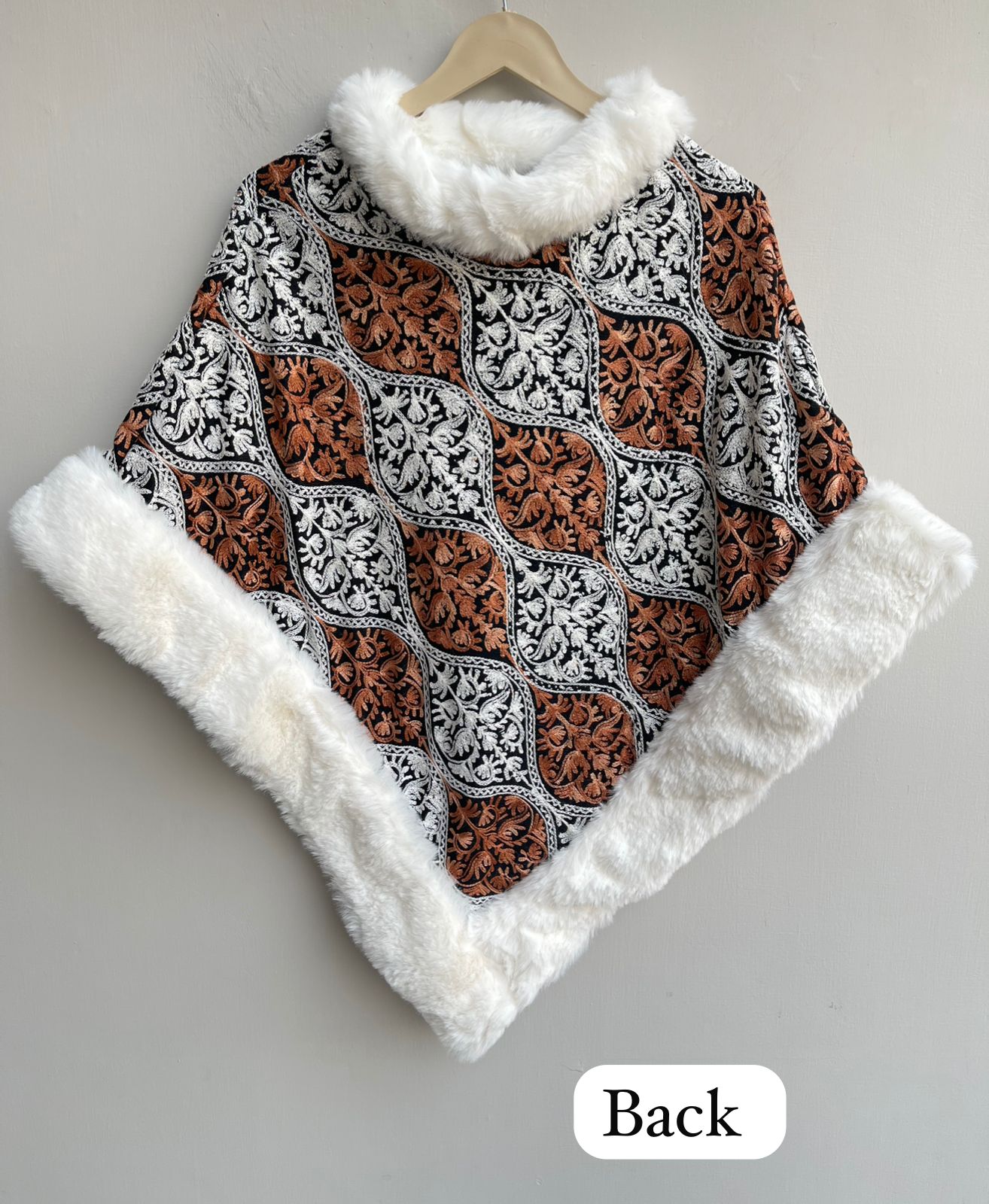 Winter ladies ponchos Rc17885