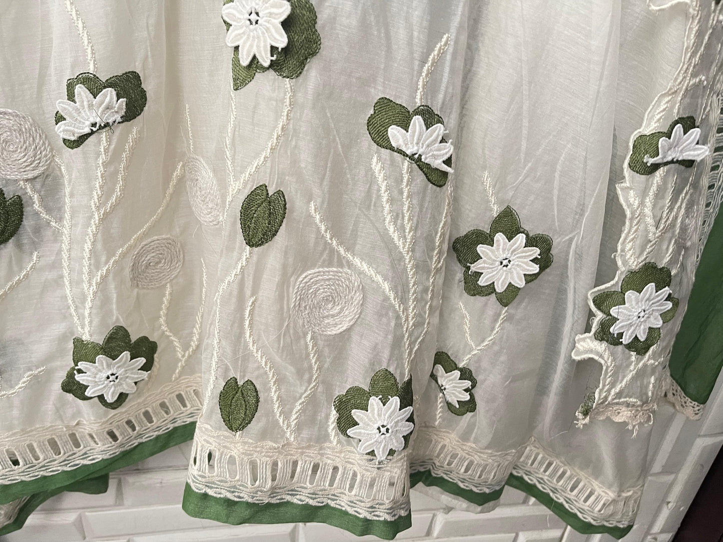 Mul chanderi unstitched ladies suit Rc17466 (a)