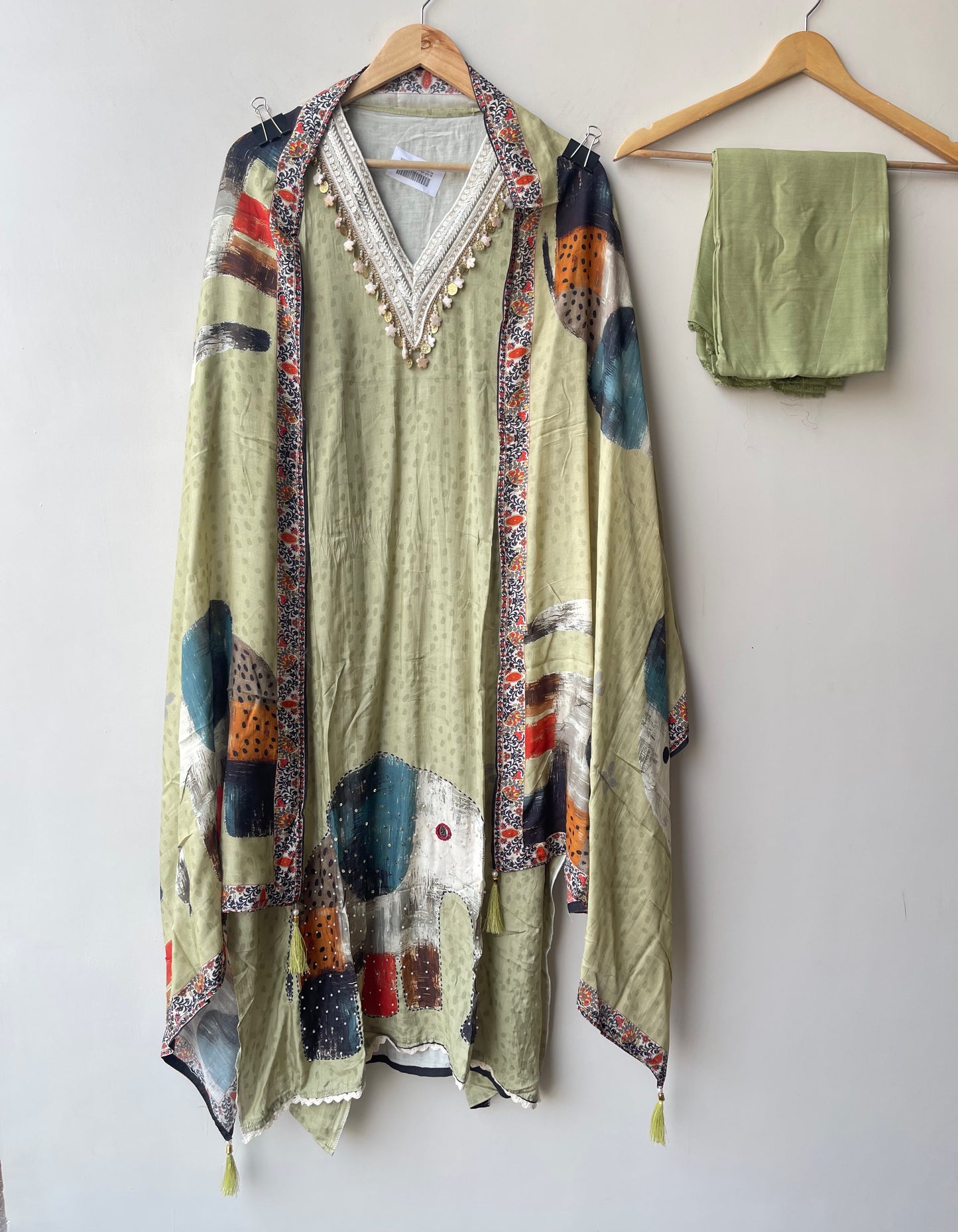 Muslin printed unstitched ladies suit Rc18984