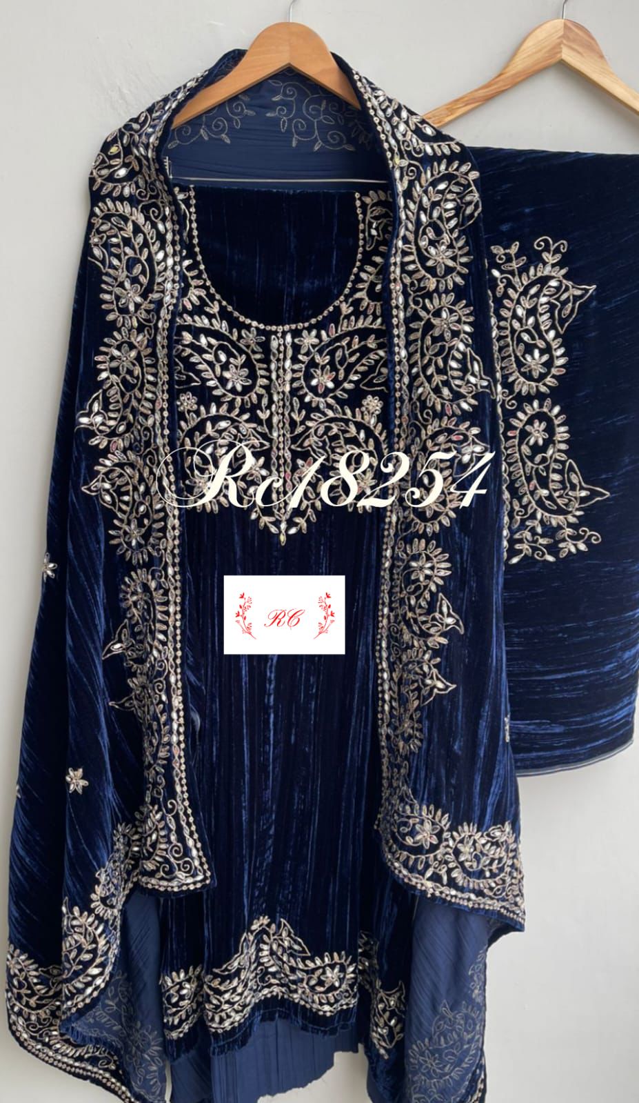 Crushed micra velvet unstitched ladies suit Rc18254