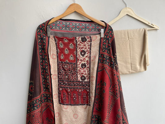 Soft cotton muslin unstitched ladies suit Rc18485