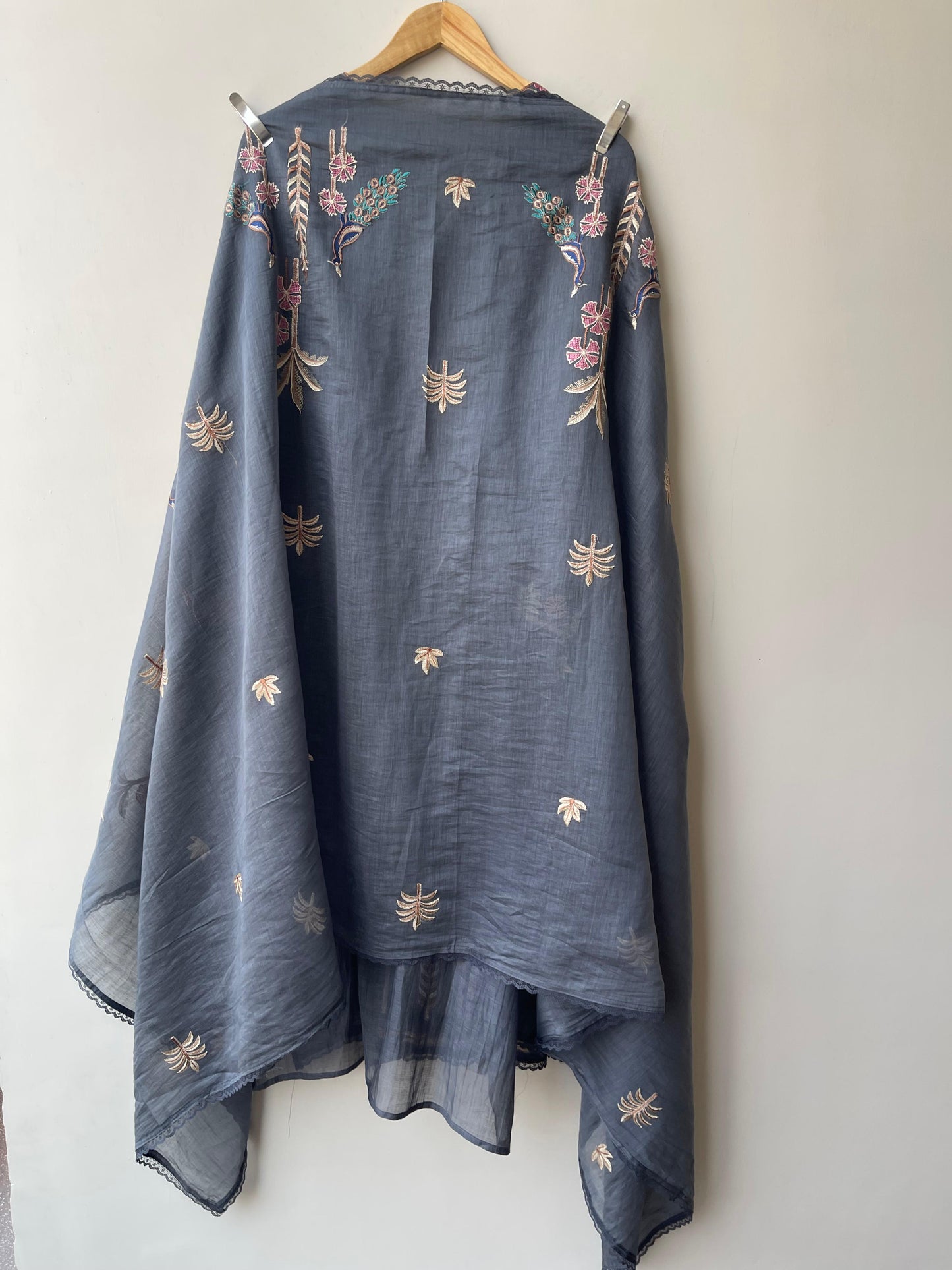 Fine mul chanderi unstitched ladies suit Rc18799