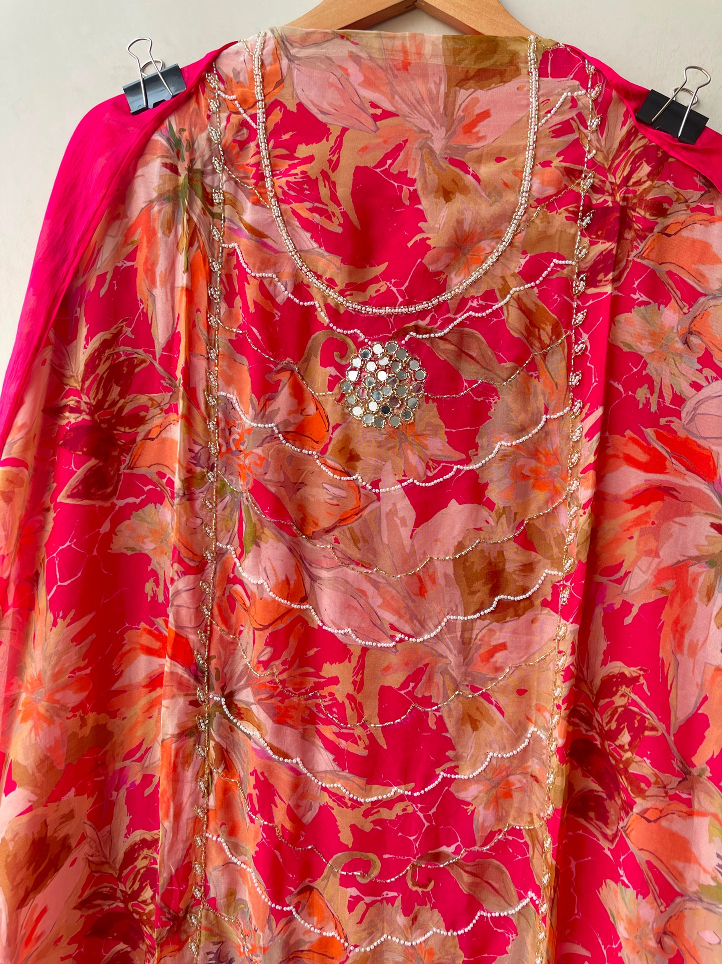Organza printed unstitched ladies suit Rc19275