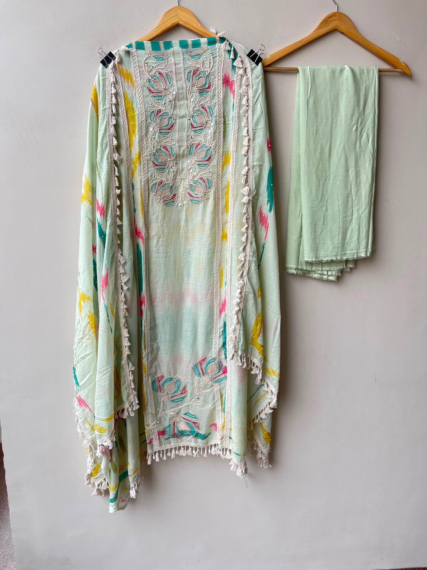 Mul chanderi printed ladies unstitched suit Rc19237 (a)
