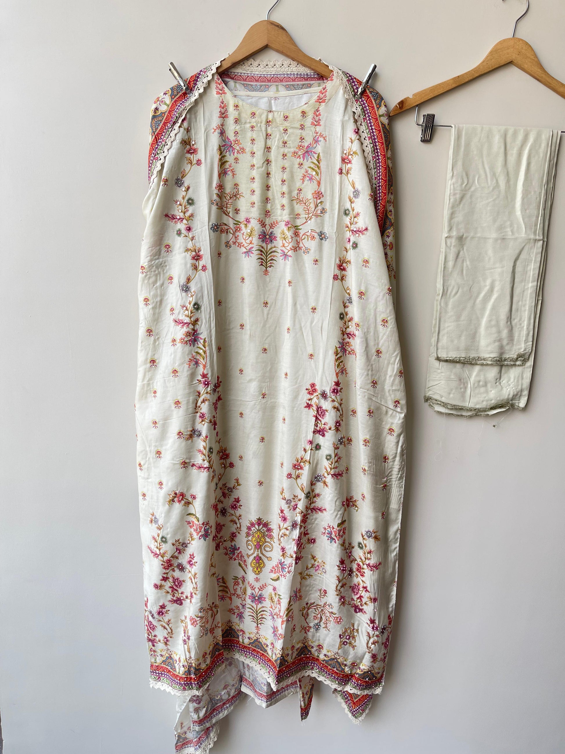 Muslin Printed Unstitched Ladies Suit RC-18688 – view 7