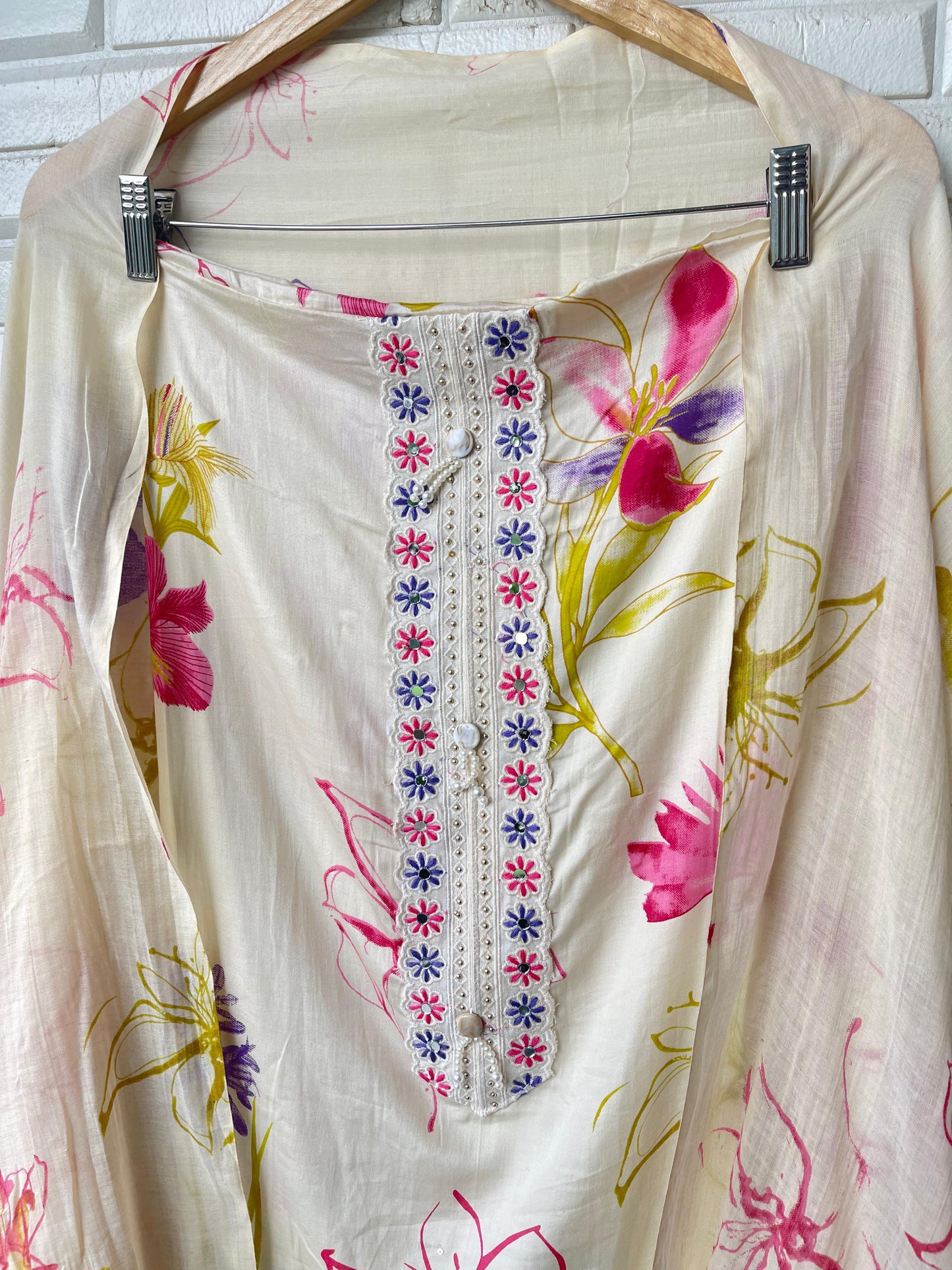 Mul cotton unstitched ladies suit Rc17351