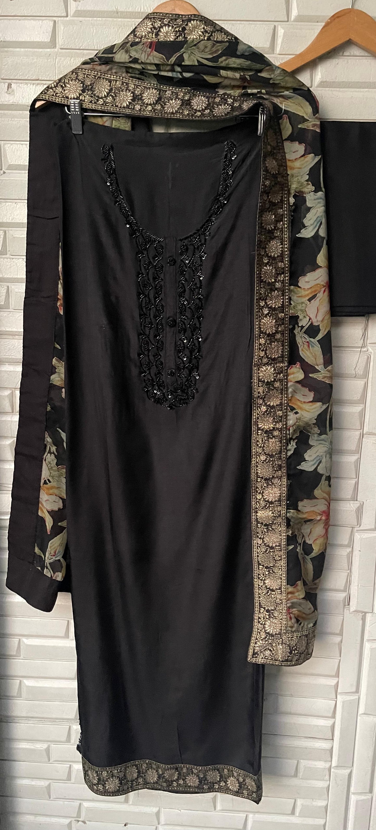 Muslin silk unstitched ladies suit Rc17471