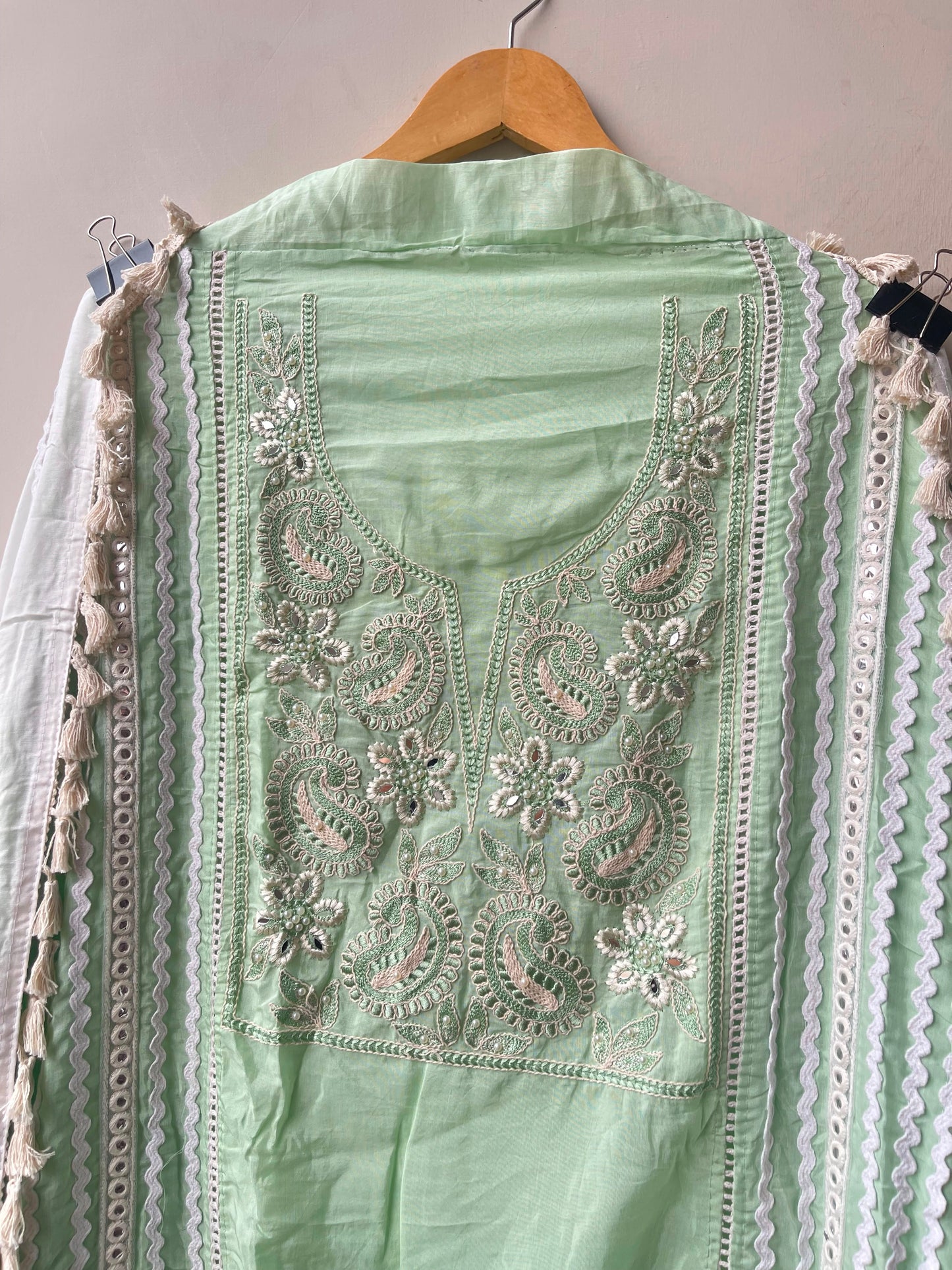 Mul chanderi unstitched ladies suit Rc19130 (a)