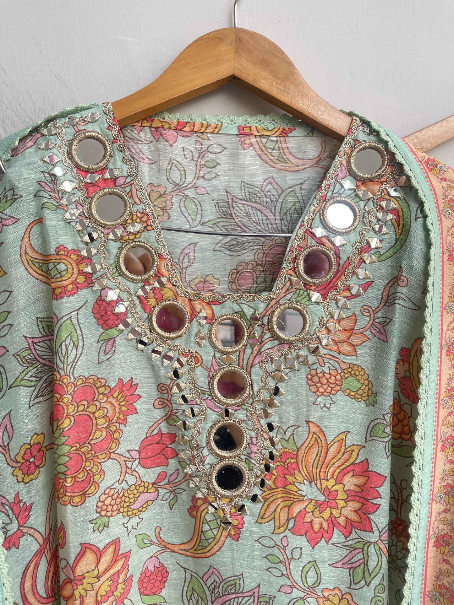 Pure linen printed unstitched ladies suit Rc18468