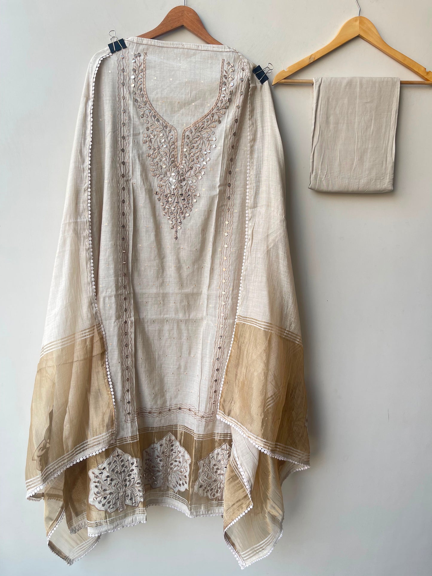 Banarasi mul chanderi ladies unstitched suit Rc19110