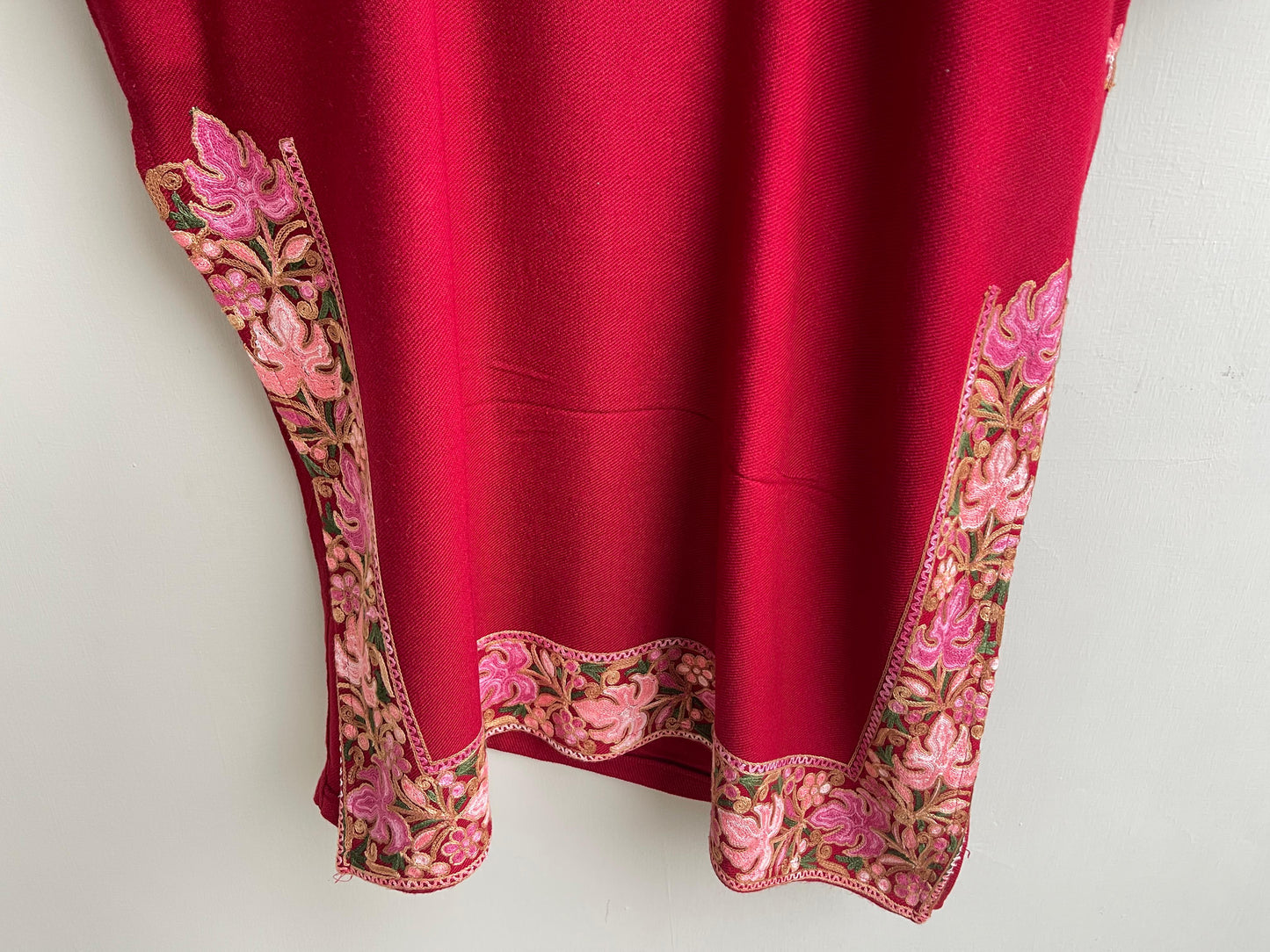 Kashmiri pheron readymade ladies kurta Rc18178