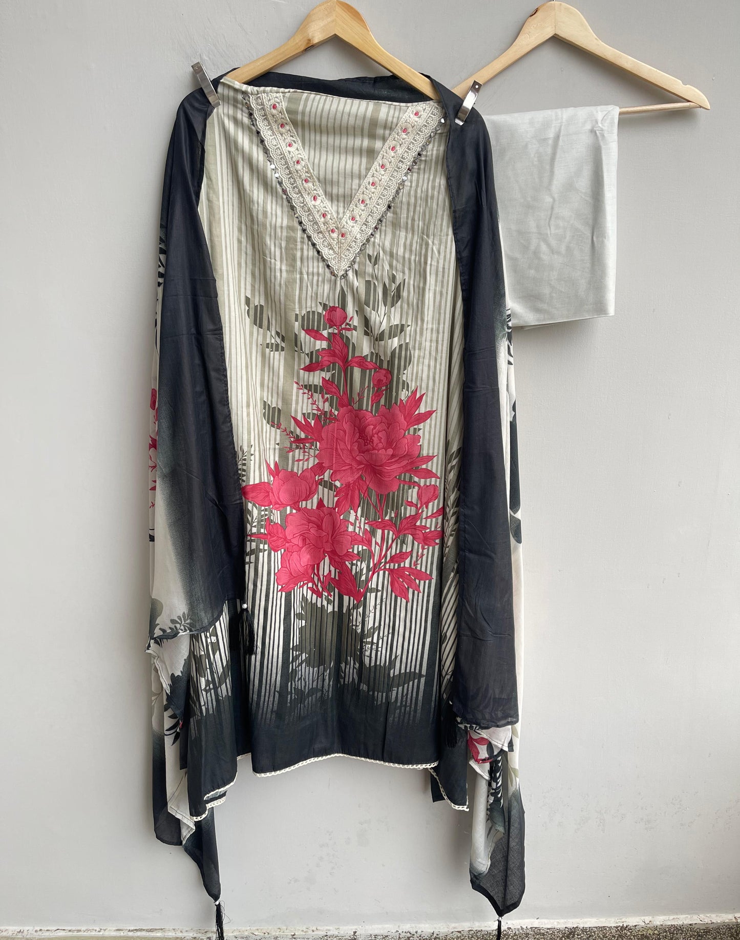 Cotton Printed Unstitched Ladies Suit RC-18330 – view 2
