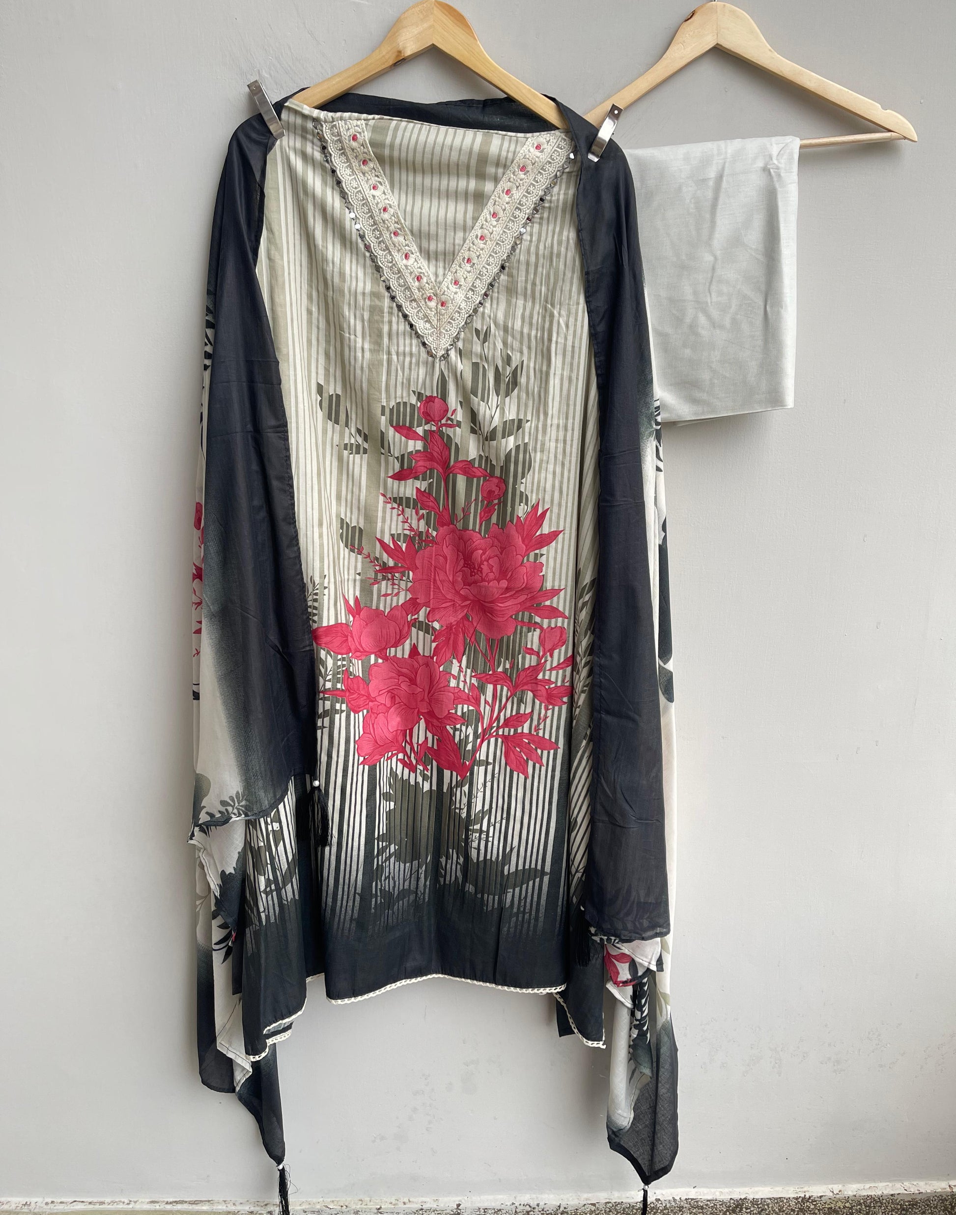 Cotton Printed Unstitched Ladies Suit RC-18330 – view 2