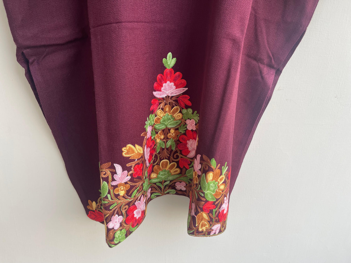 Kashmiri readymade ladies winter kurta Rc18340