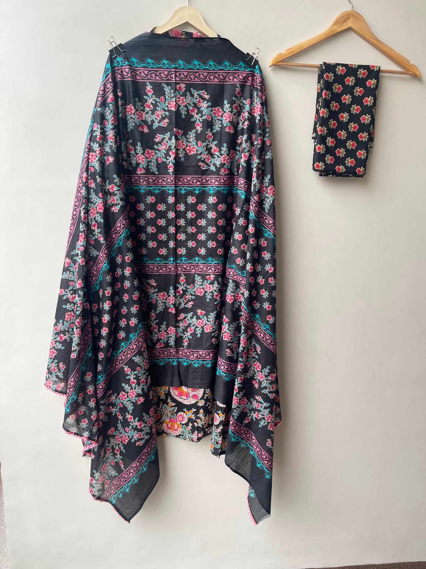 Cotton printed unstitched ladies suit Rc19129 (b)