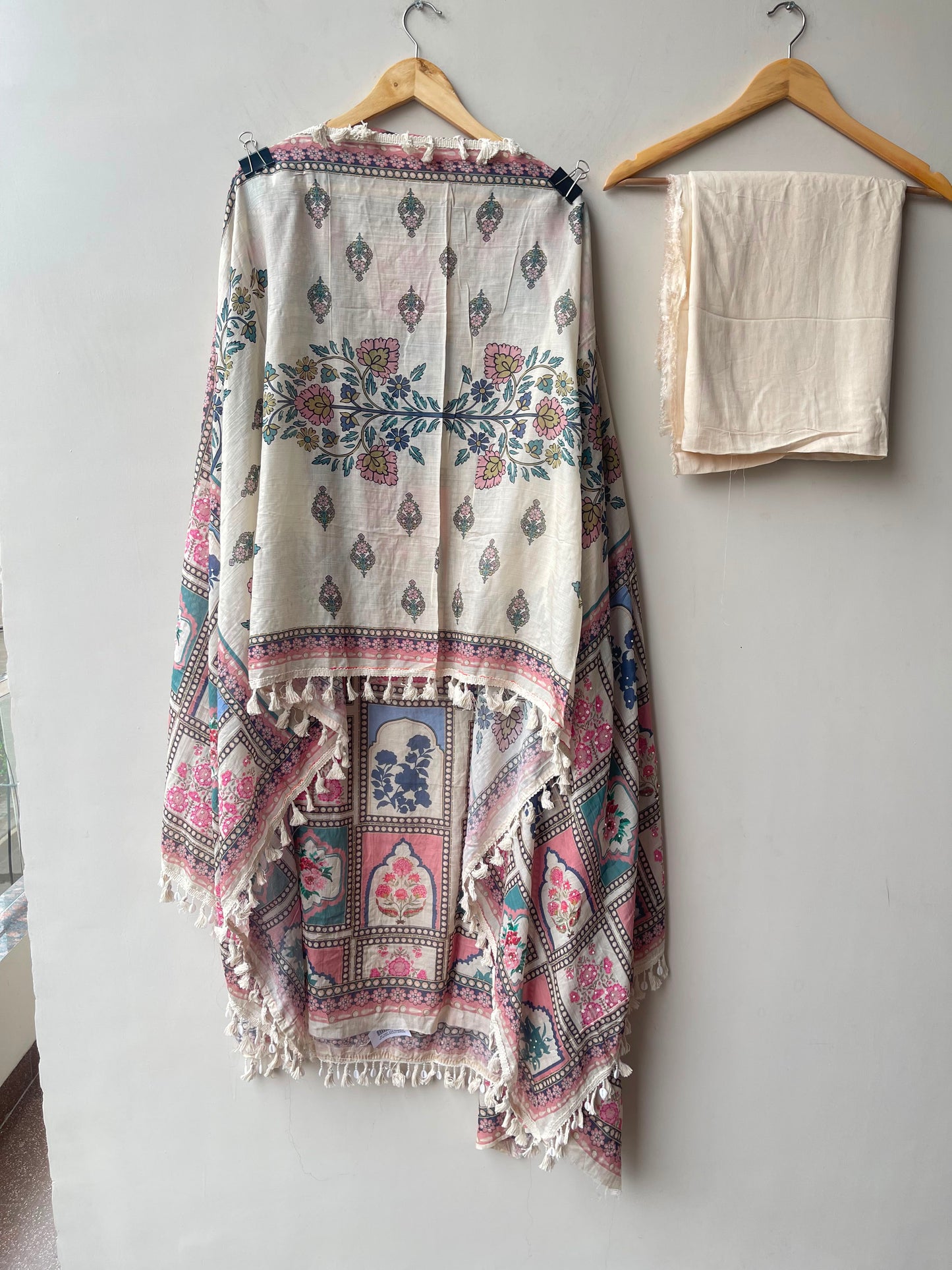Mul chanderi printed ladies unstitched suit Rc19150 (b)