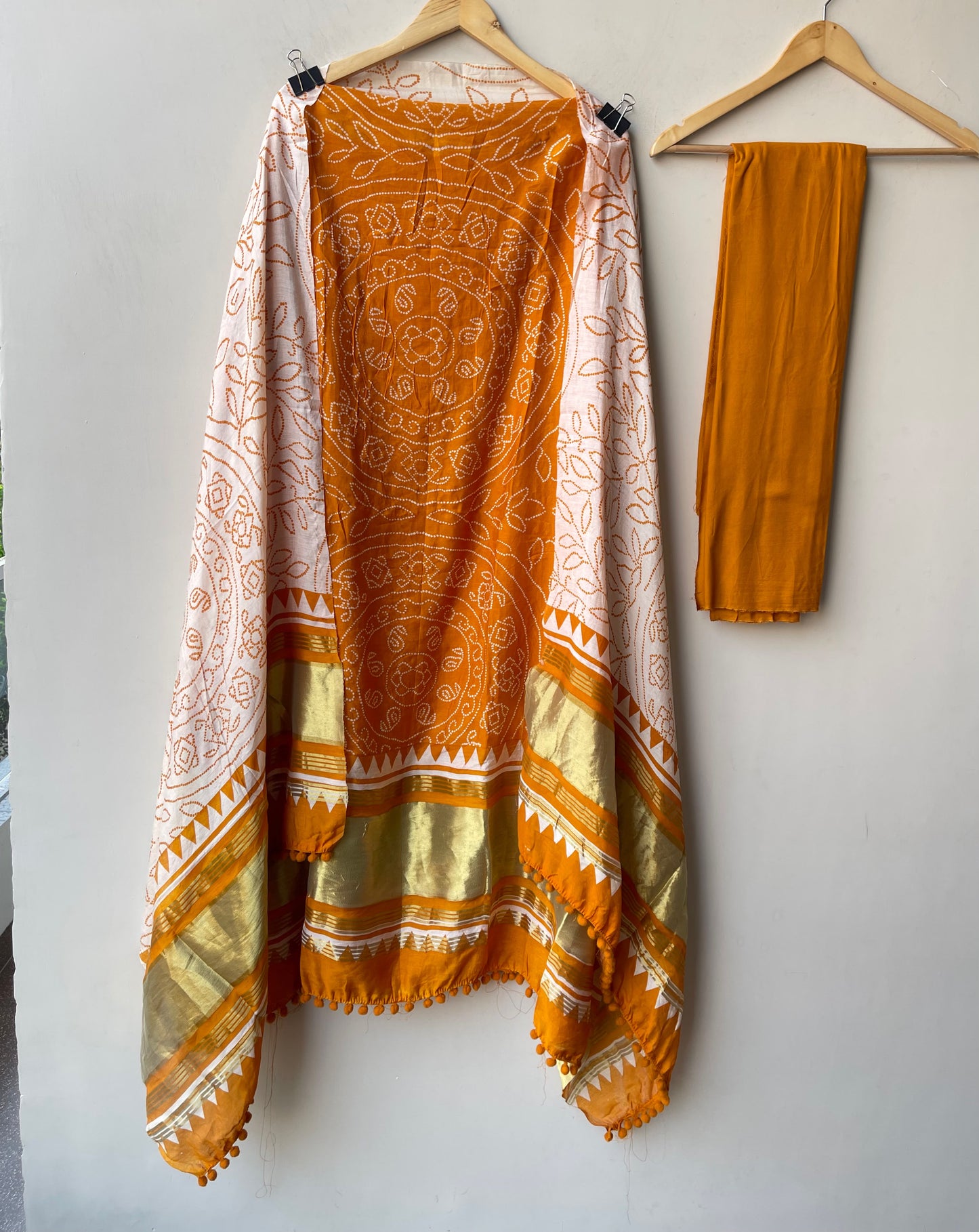 Mul cotton printed unstitched ladies suit Rc19315 (b)